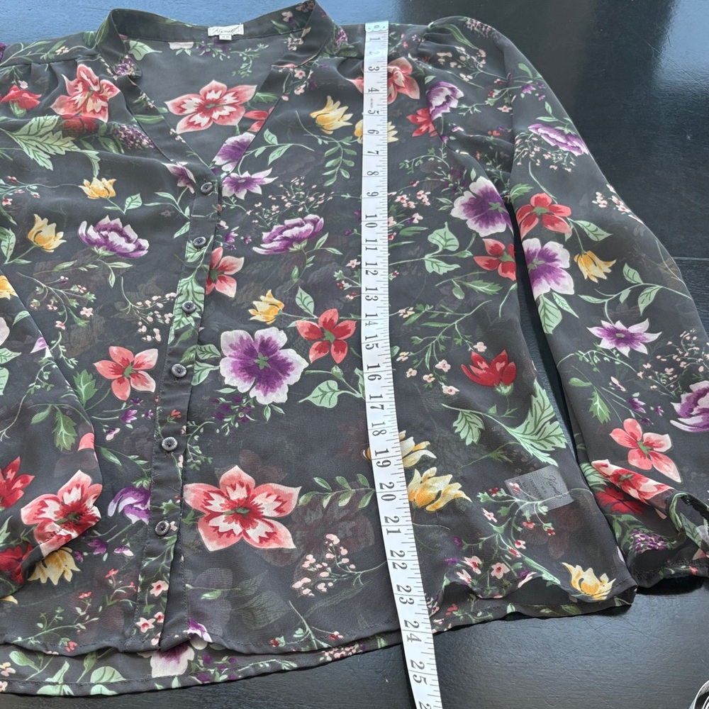 Kismet Dark Floral Sheer Button-Down Blouse - Size M - Picture 6 of 12